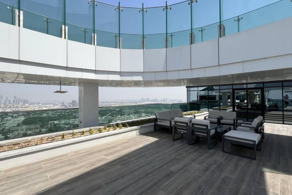 דירות דובאי Chic 2 Bed Near Trade Centre With 5 Star Amenities מראה חיצוני תמונה