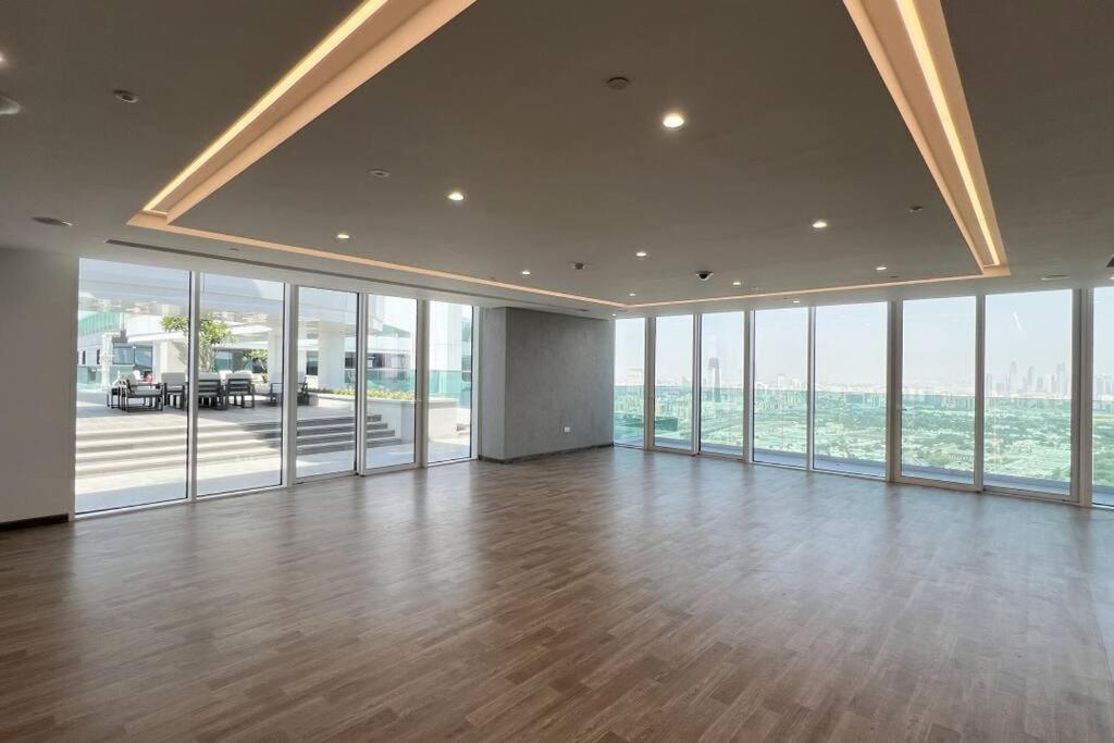 דירות דובאי Chic 2 Bed Near Trade Centre With 5 Star Amenities מראה חיצוני תמונה