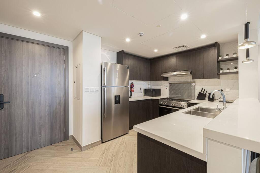 דירות דובאי Chic 2 Bed Near Trade Centre With 5 Star Amenities מראה חיצוני תמונה
