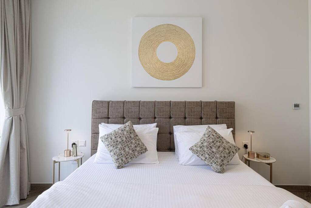 דירות דובאי Chic 2 Bed Near Trade Centre With 5 Star Amenities מראה חיצוני תמונה